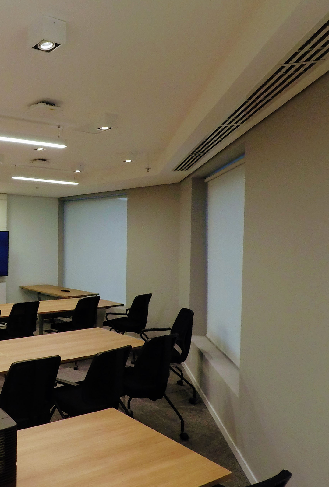 Slide 12_Mobile